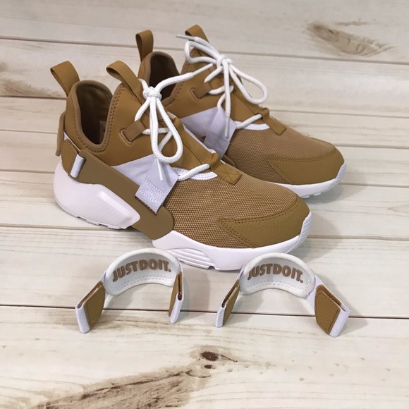 Nike Shoes - Nike Air Huarache City Low Elemental Gold